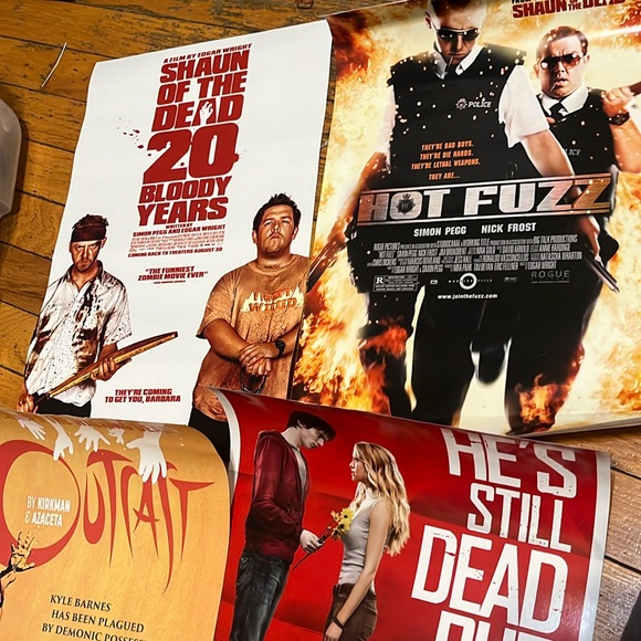 Shaun of the Dead Movie Posters + 3 BONUS Warm Bodies 11 x 17 - Picture 7 of 7